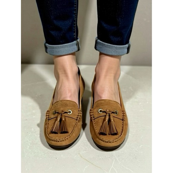 G.H. Bass Bonnie Tassel Loafer Flats Womens Tan Suede Size 6.5 New in Box - Picture 1 of 10